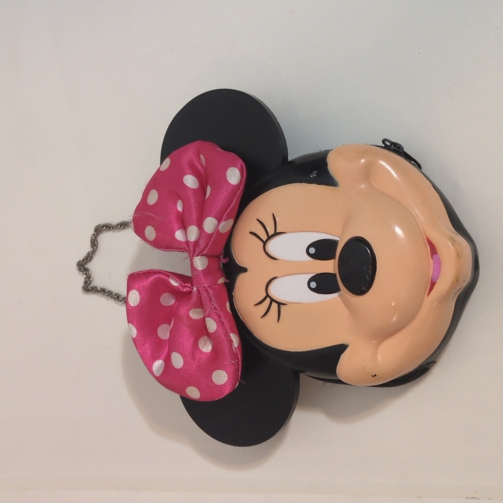 Minnie Mouse coin purse